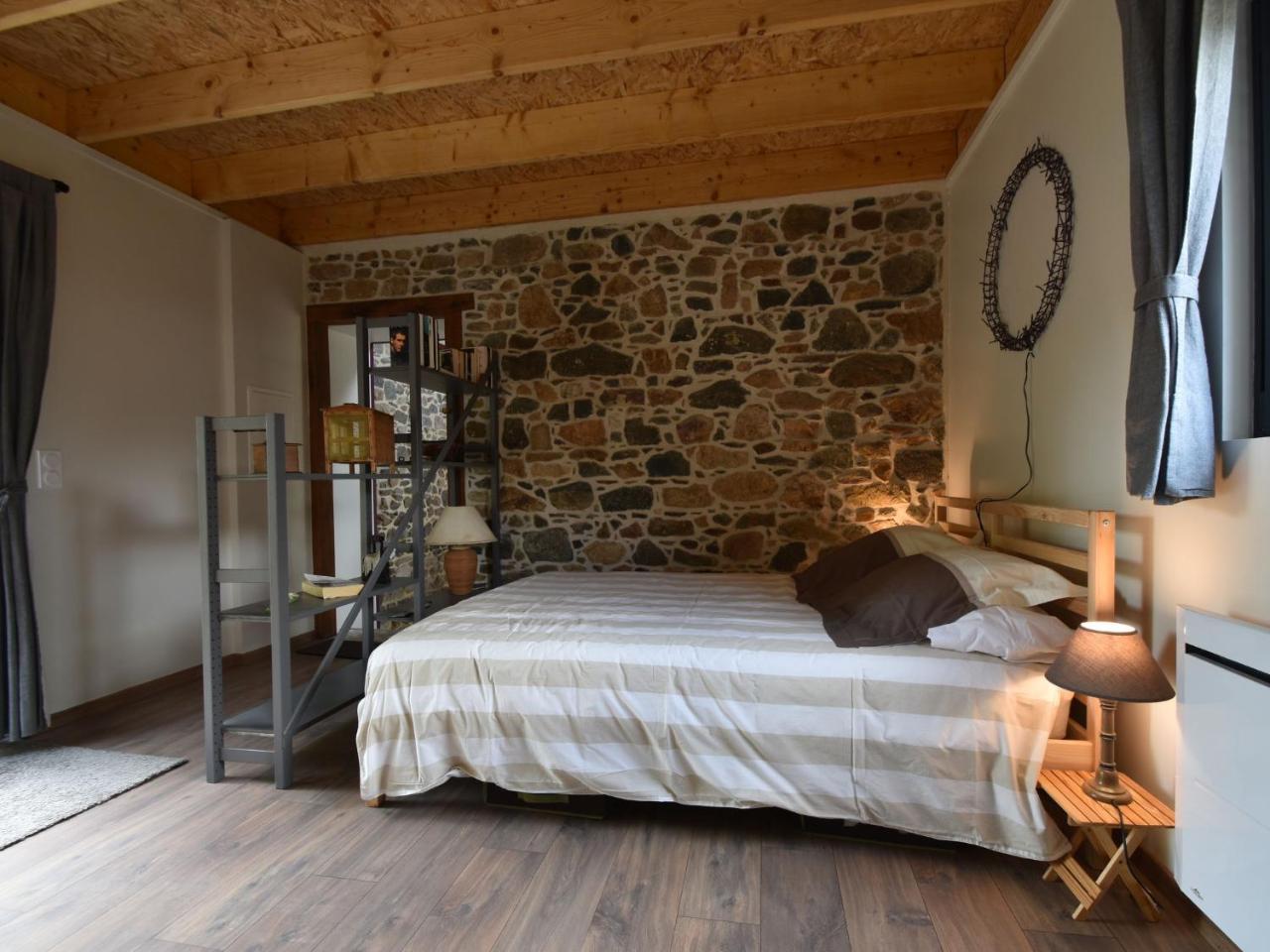 הוילה Breton Stone House In Saint Gilles Les Bois מראה חיצוני תמונה