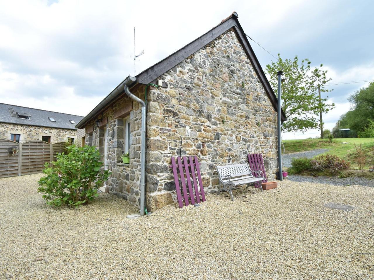 הוילה Breton Stone House In Saint Gilles Les Bois מראה חיצוני תמונה